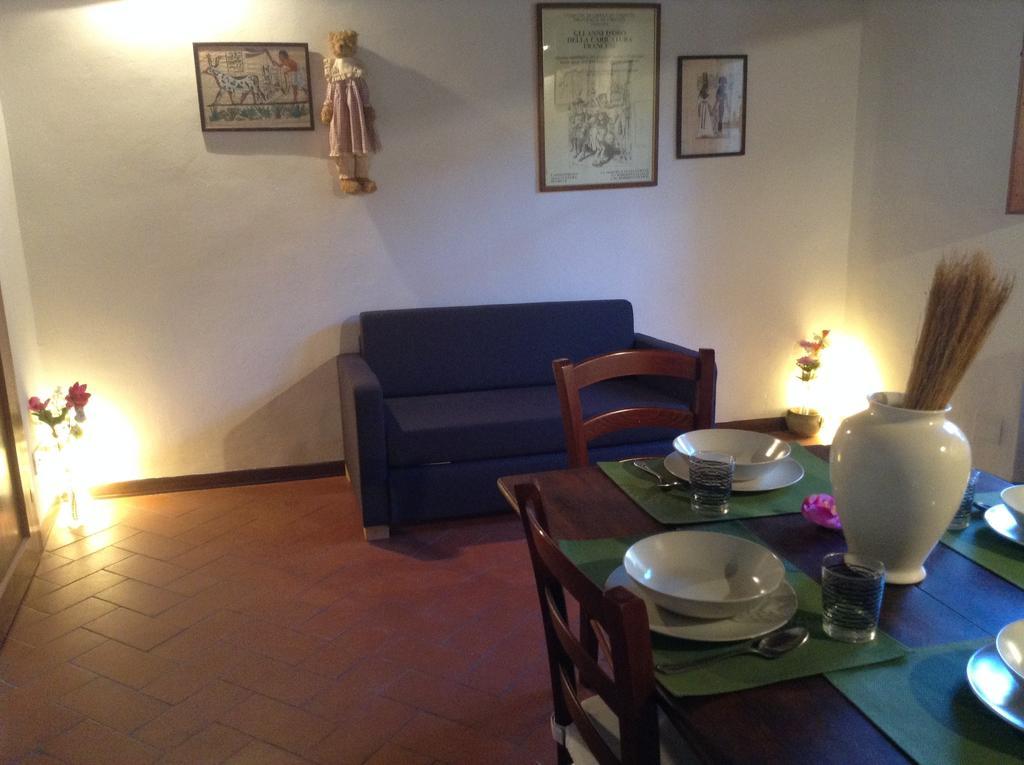 Vellutini Number One Apartment Florence Room photo